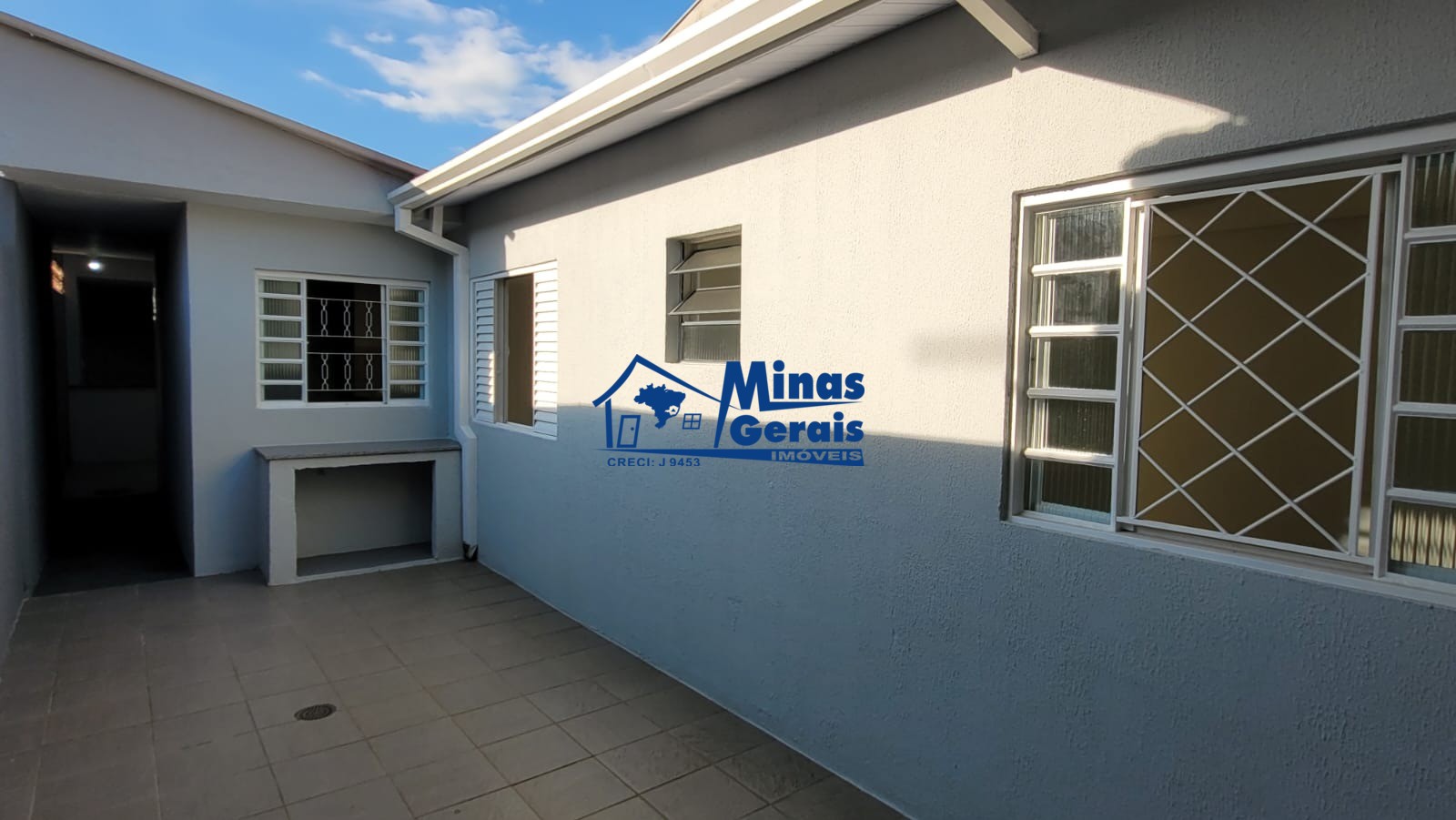 Casa à venda com 2 quartos, 80m² - Foto 17
