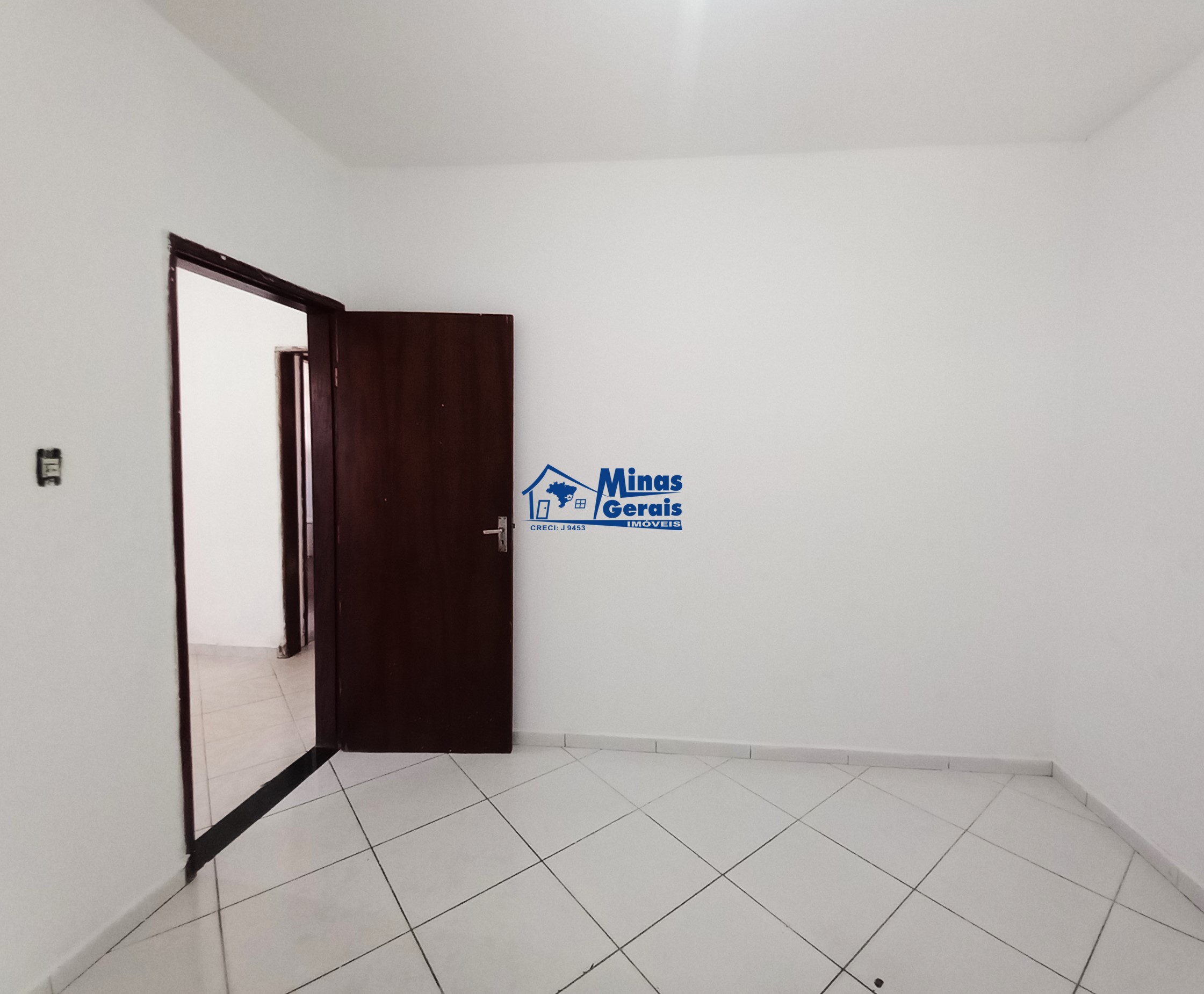 Casa para alugar com 2 quartos, 64m² - Foto 13