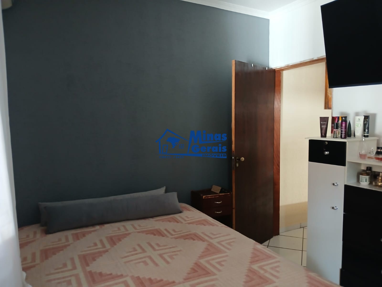 Casa à venda com 2 quartos, 52m² - Foto 6