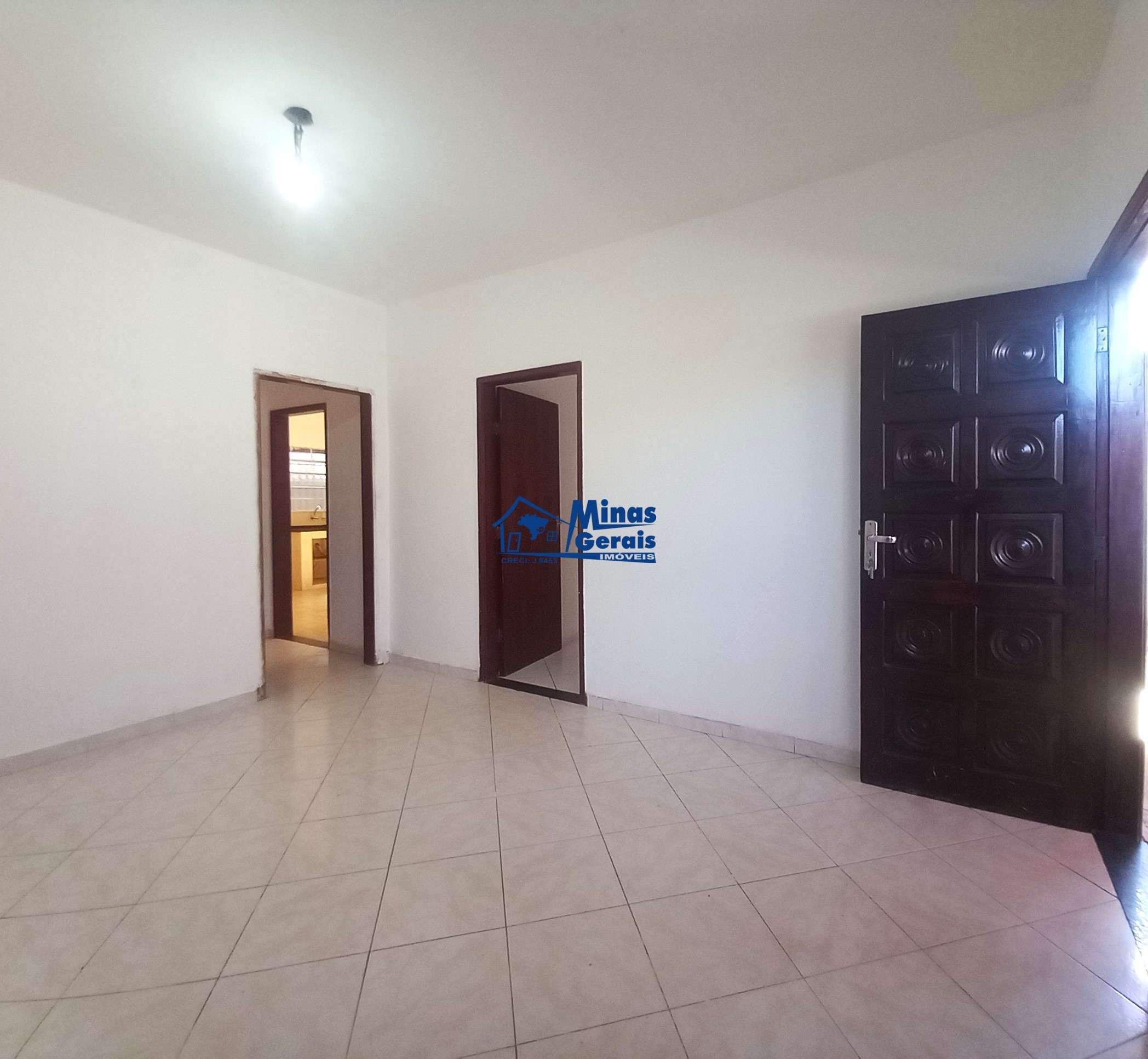 Casa para alugar com 2 quartos, 64m² - Foto 1
