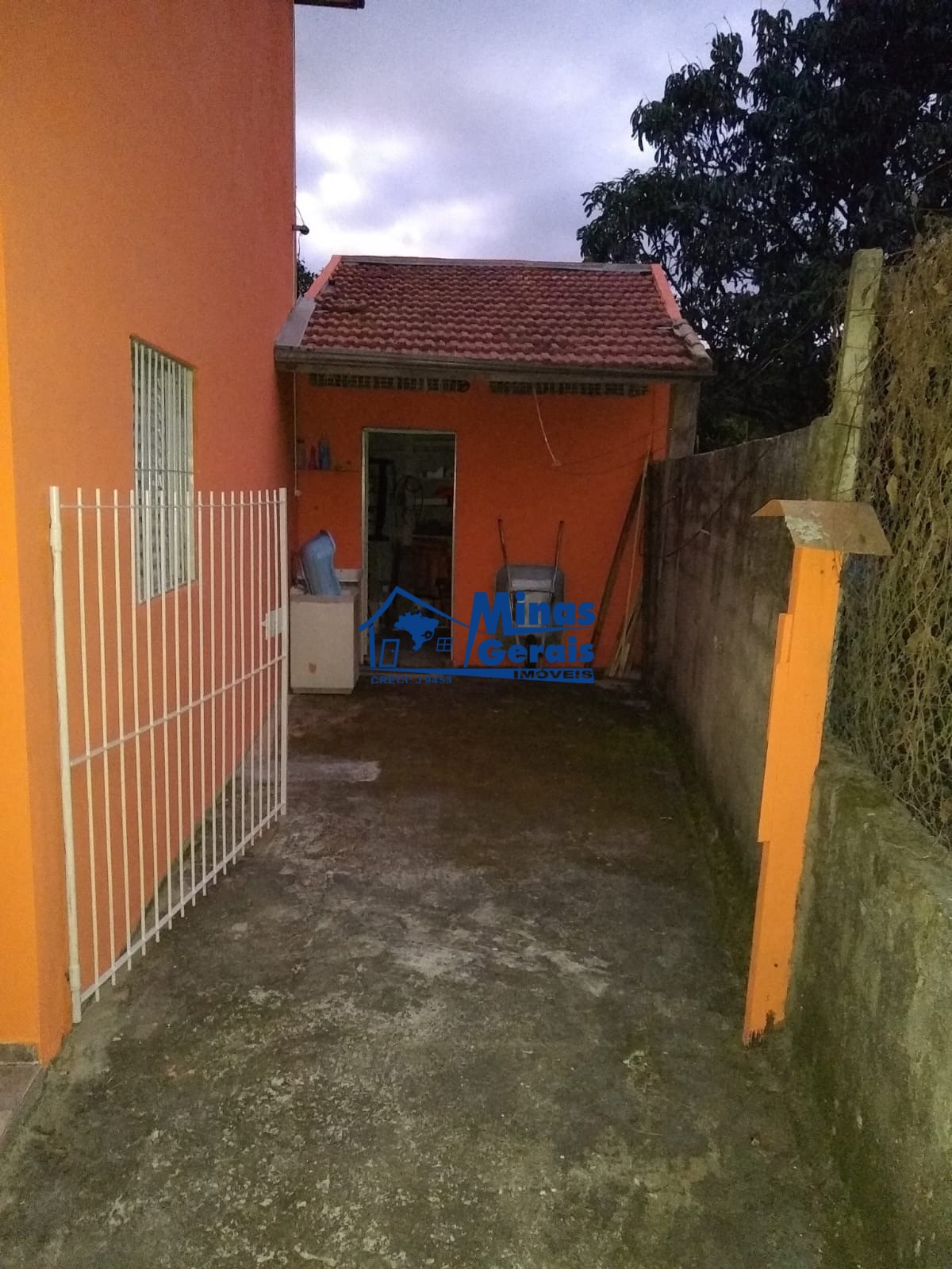 Chácara à venda com 5 quartos, 211m² - Foto 2