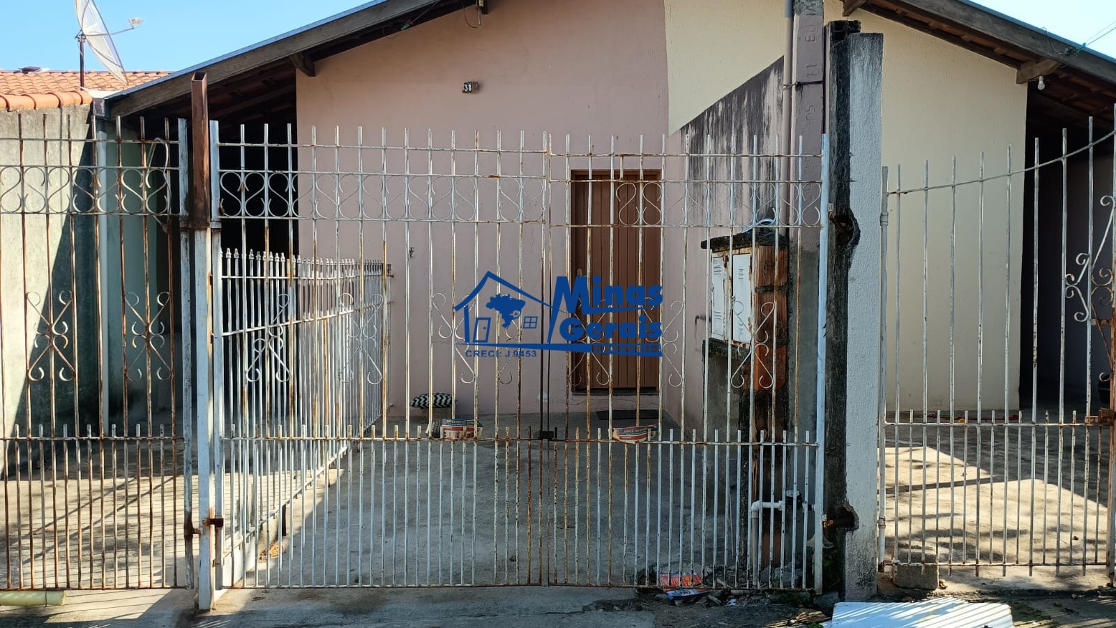 Casa para alugar com 2 quartos, 50m² - Foto 1