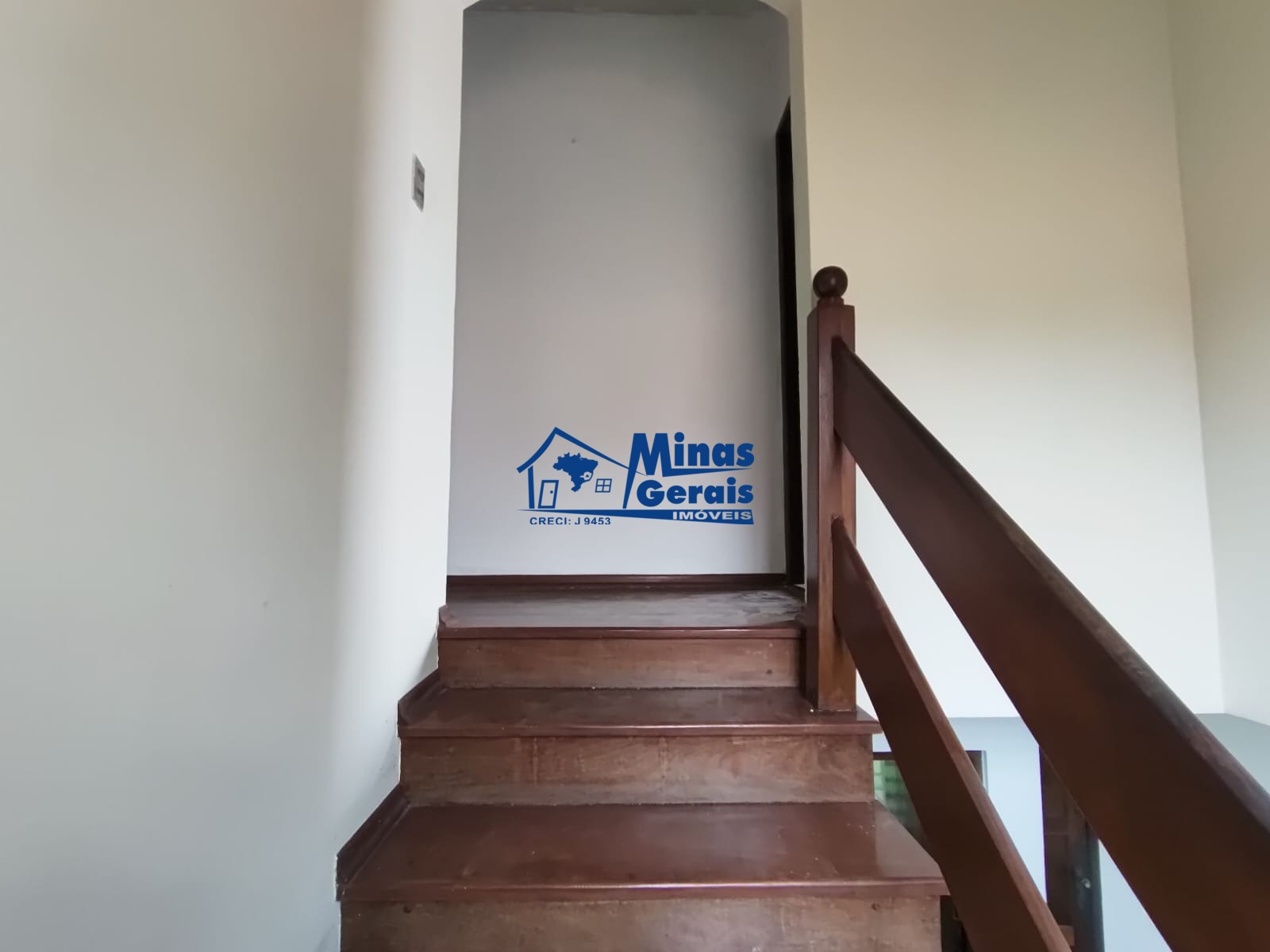 Casa à venda com 5 quartos, 235m² - Foto 10