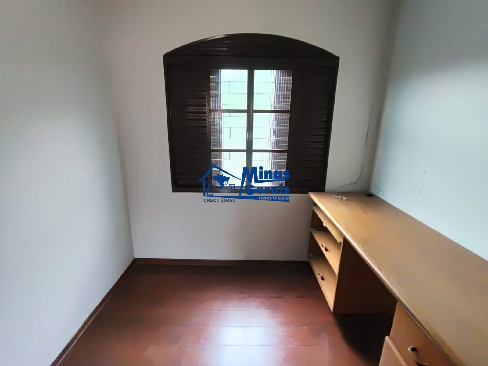 Casa à venda com 5 quartos, 235m² - Foto 6