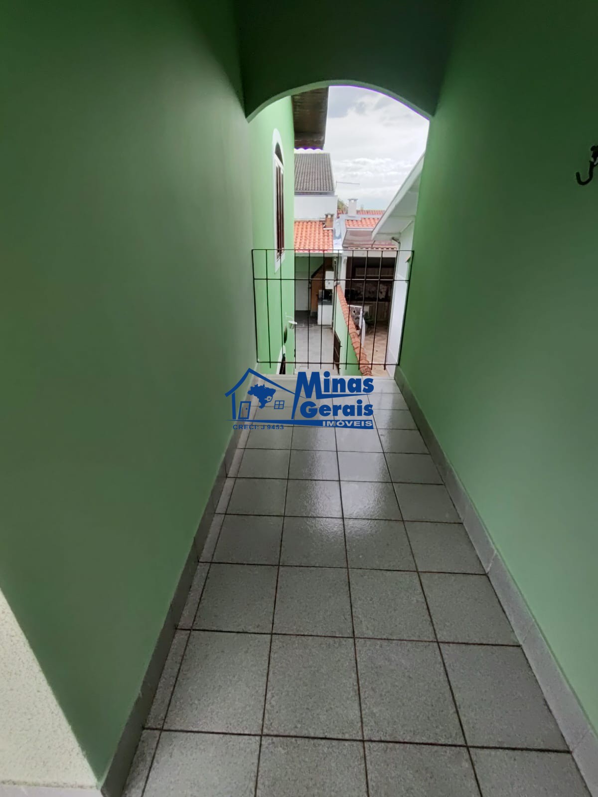 Casa à venda com 5 quartos, 235m² - Foto 30