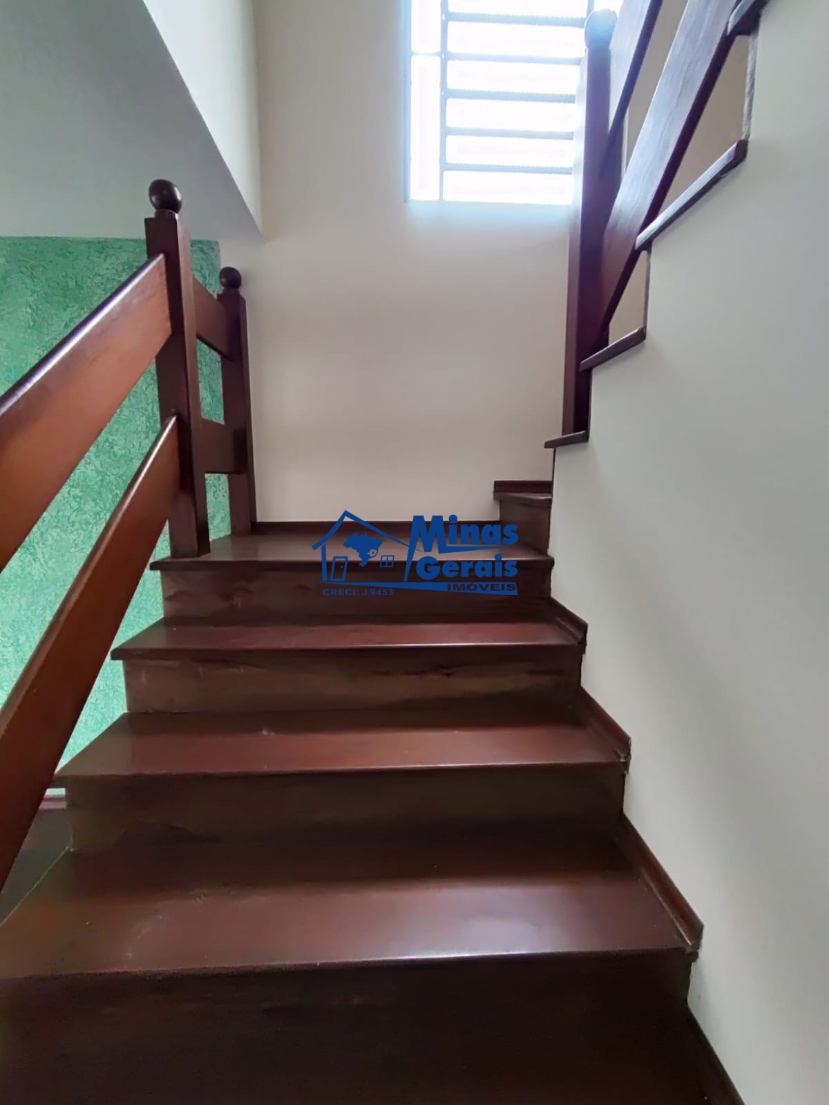 Casa à venda com 5 quartos, 235m² - Foto 9