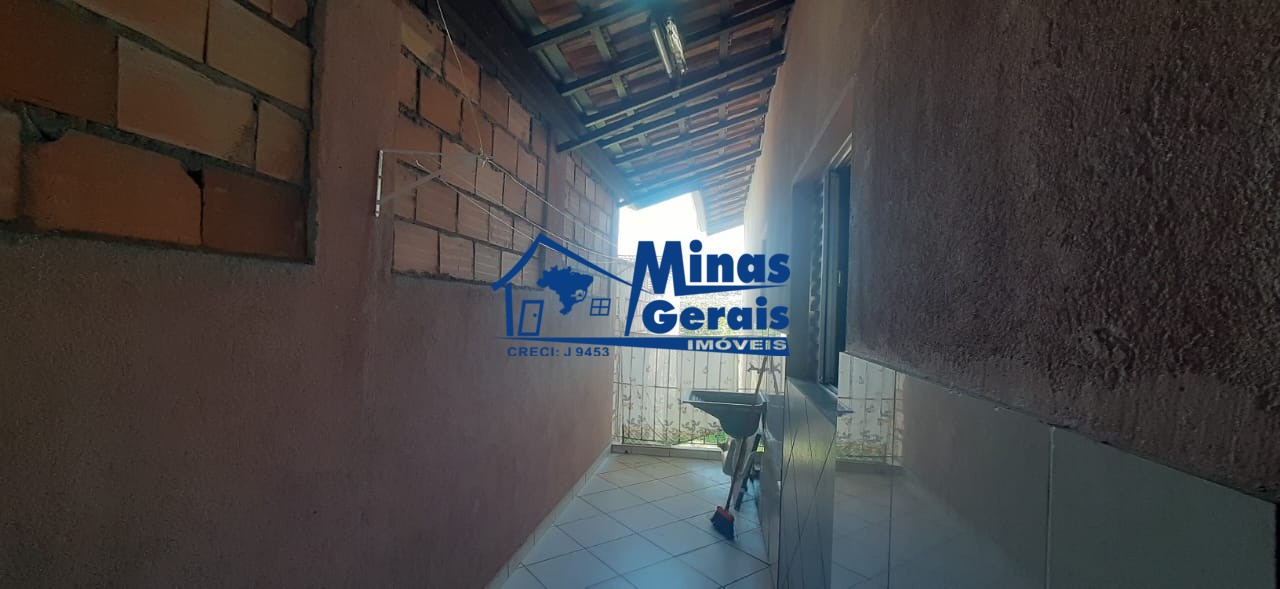 Casa para alugar com 2 quartos, 50m² - Foto 2