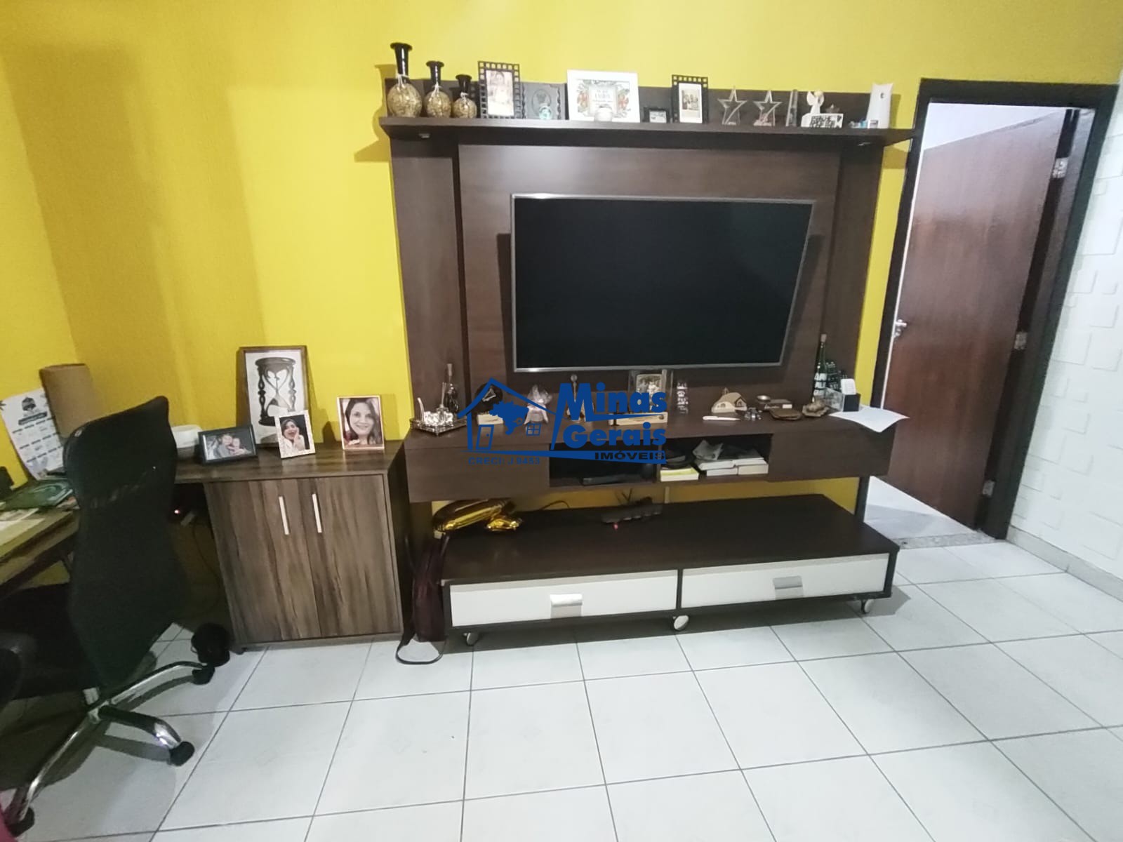 Casa à venda com 3 quartos, 78m² - Foto 2