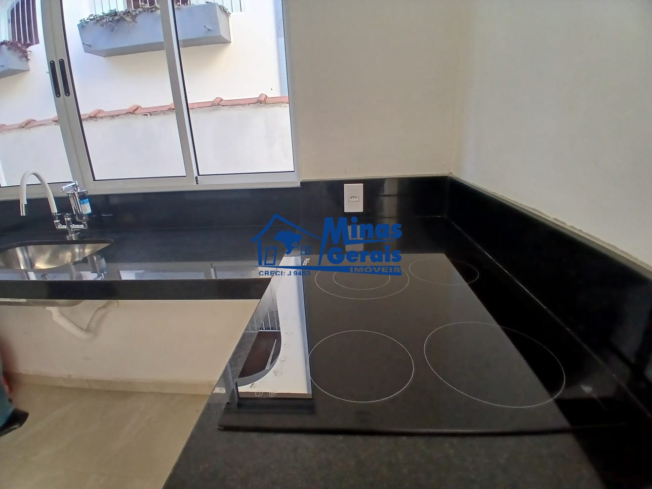 Casa para alugar com 1 quarto, 60m² - Foto 6