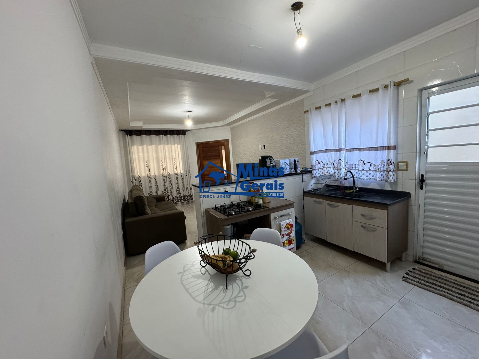 Casa, 4 quartos, 140 m² - Foto 2