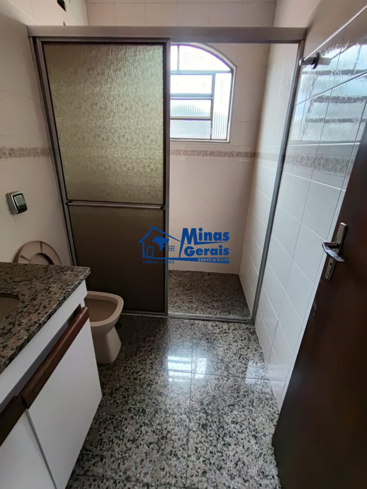 Casa à venda com 5 quartos, 235m² - Foto 23