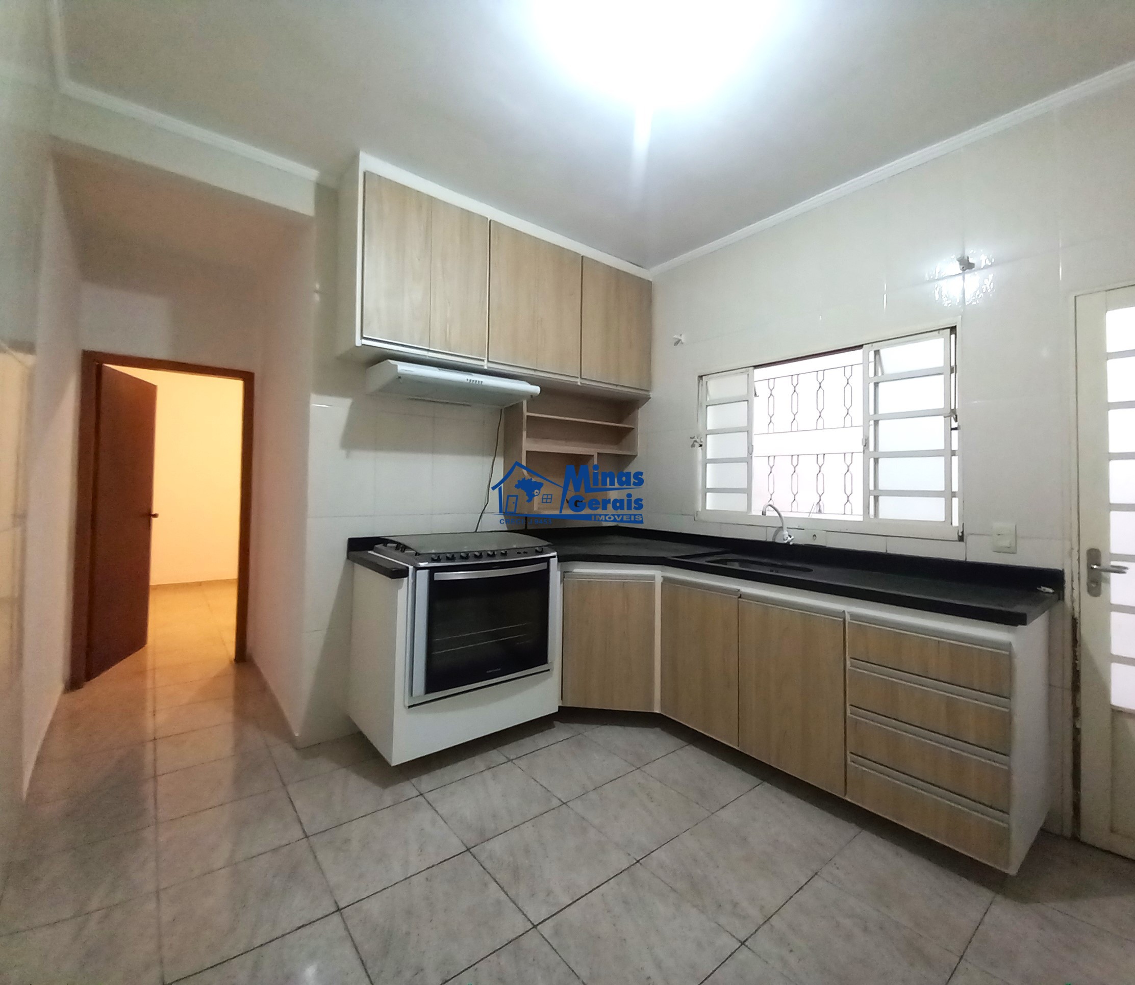 Casa à venda com 2 quartos, 125m² - Foto 9