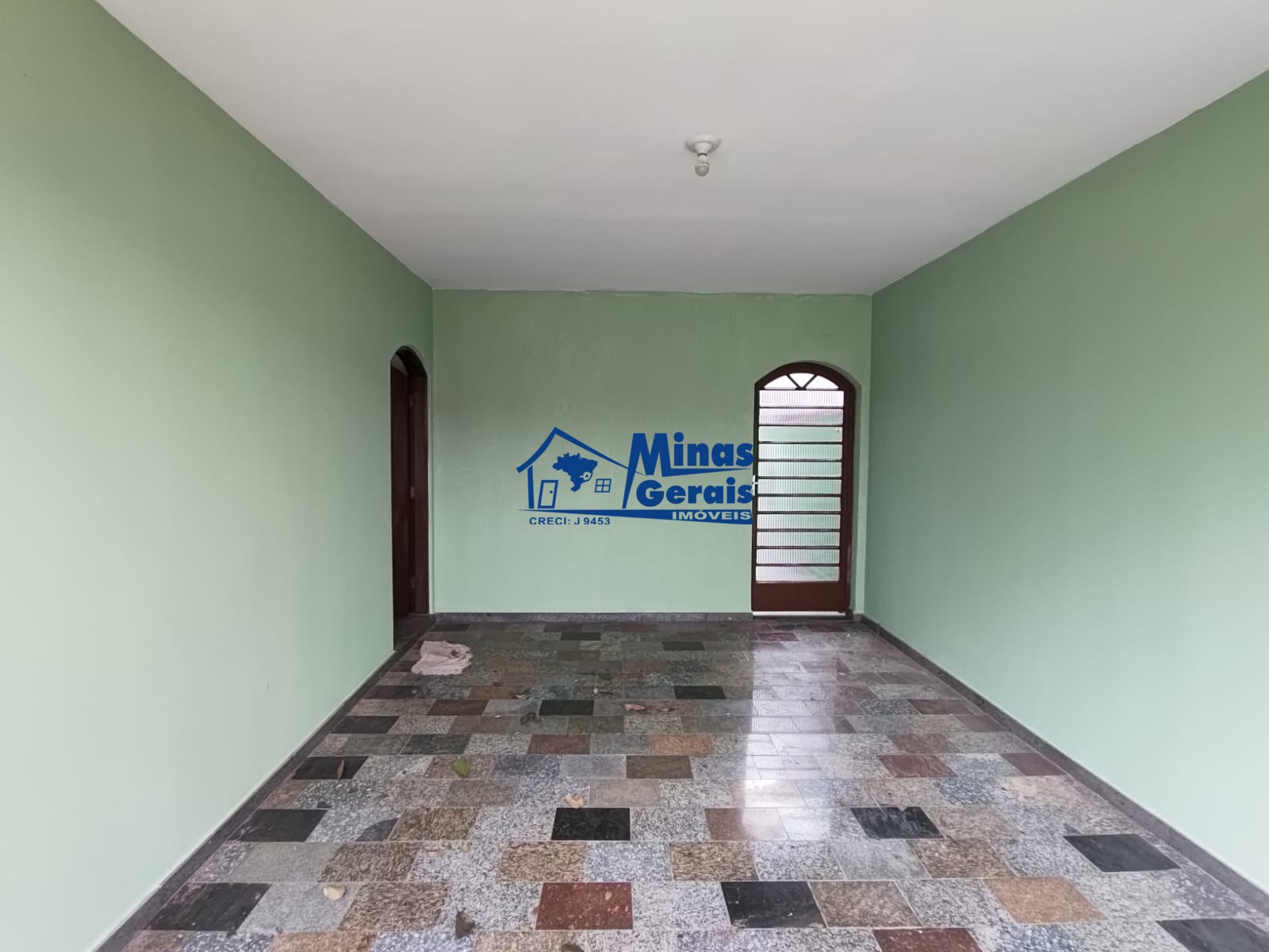Casa à venda com 5 quartos, 235m² - Foto 32
