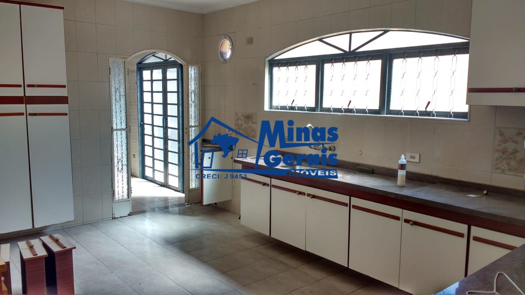 Casa, 3 quartos, 195 m² - Foto 3