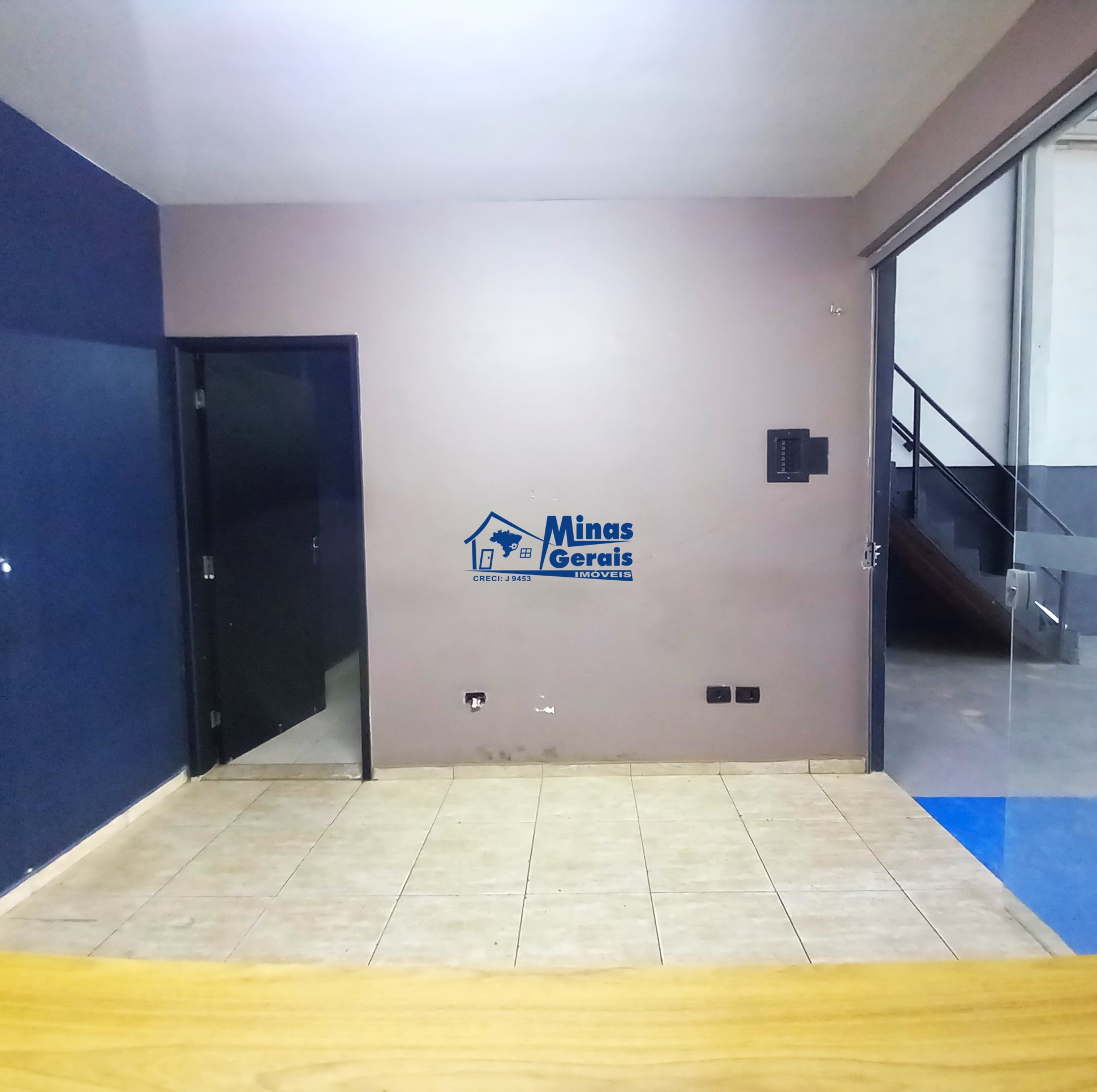 Depósito-Galpão-Armazém à venda, 286m² - Foto 6