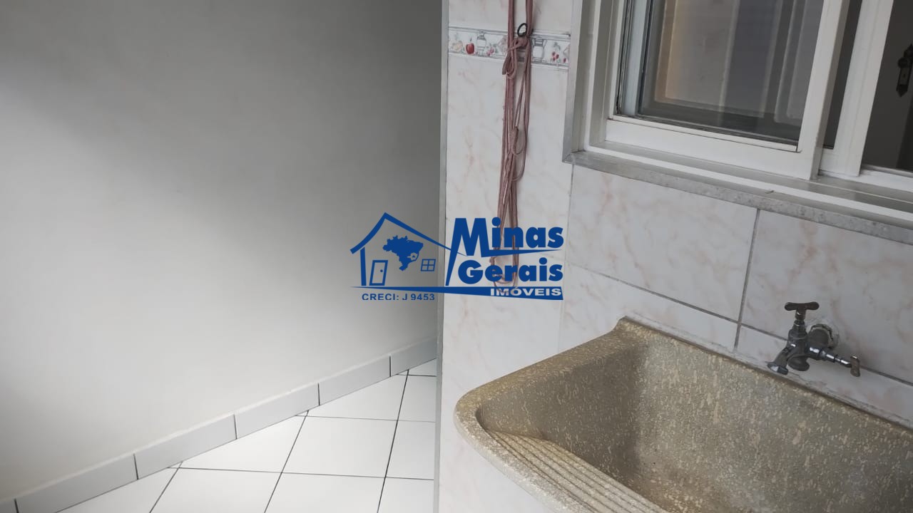 Casa para alugar com 2 quartos, 65m² - Foto 8