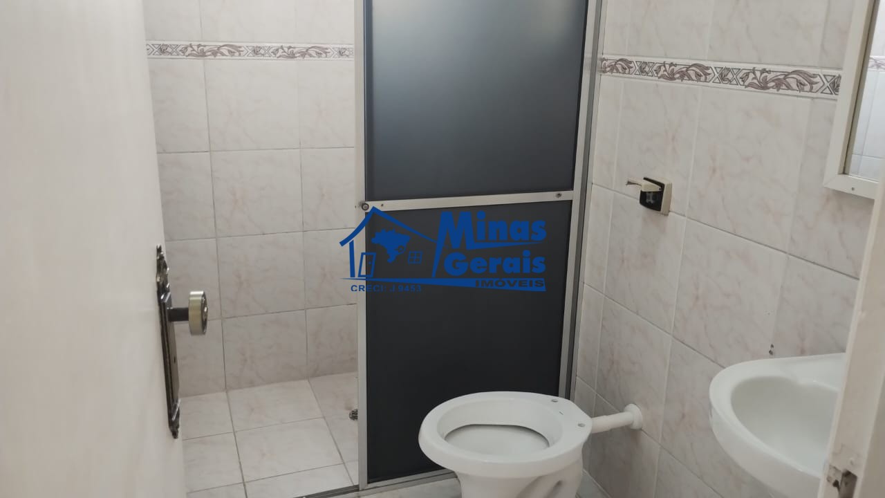 Casa para alugar com 2 quartos, 65m² - Foto 15