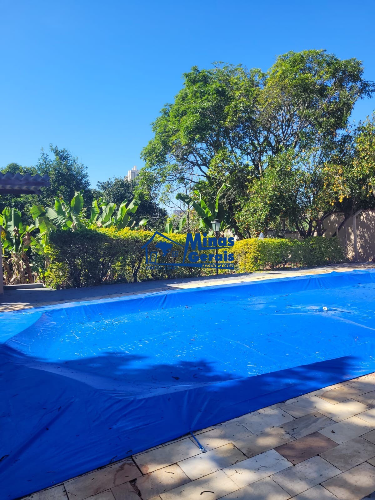 Chácara à venda com 2 quartos, 1492m² - Foto 1