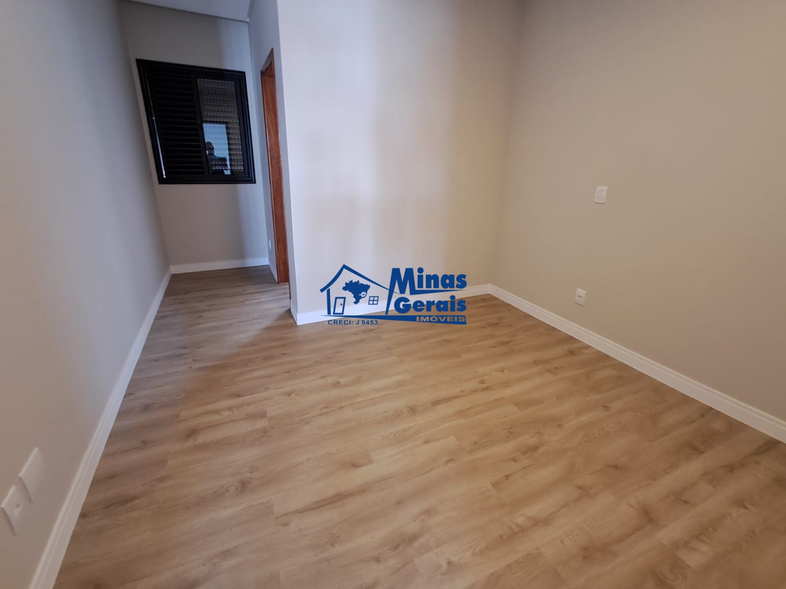 Casa de Condomínio à venda com 4 quartos, 250m² - Foto 12