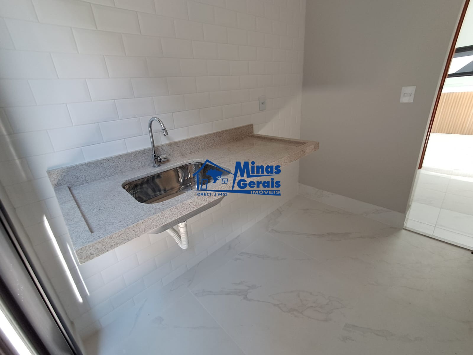 Casa de Condomínio à venda com 4 quartos, 250m² - Foto 21