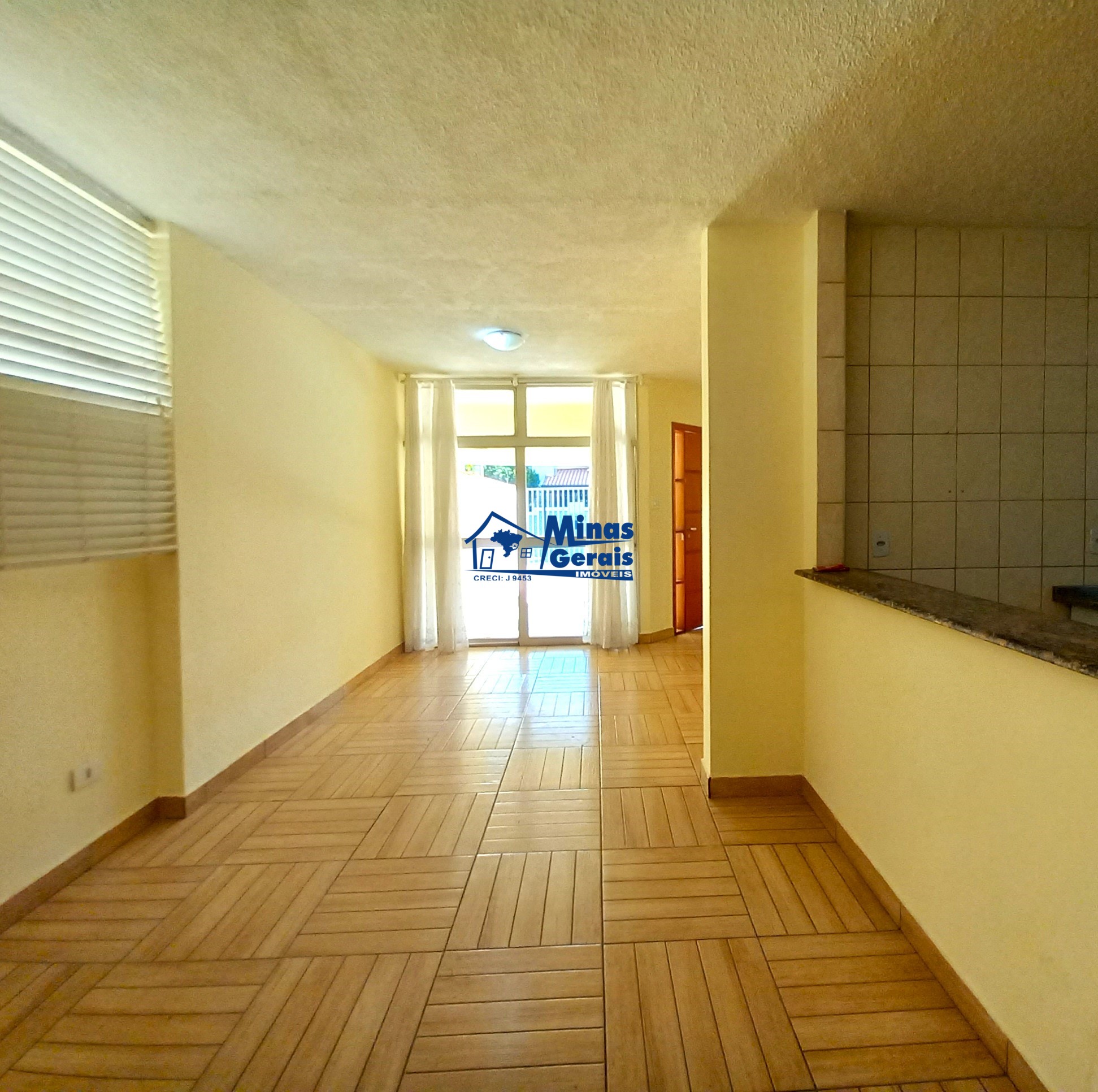 Casa à venda e aluguel com 3 quartos, 179m² - Foto 8