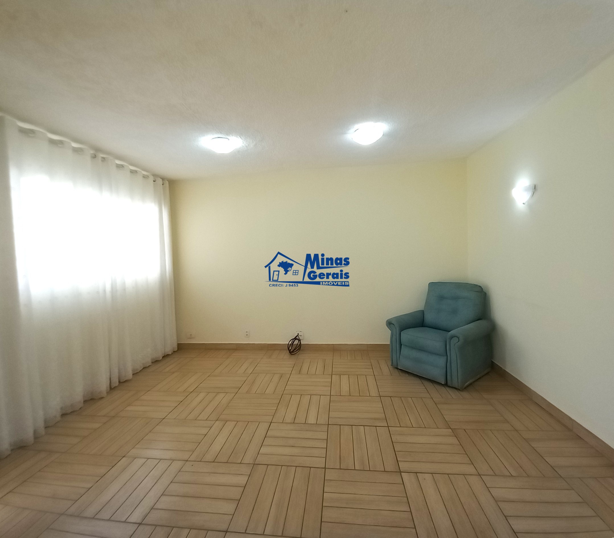 Casa à venda e aluguel com 3 quartos, 179m² - Foto 5