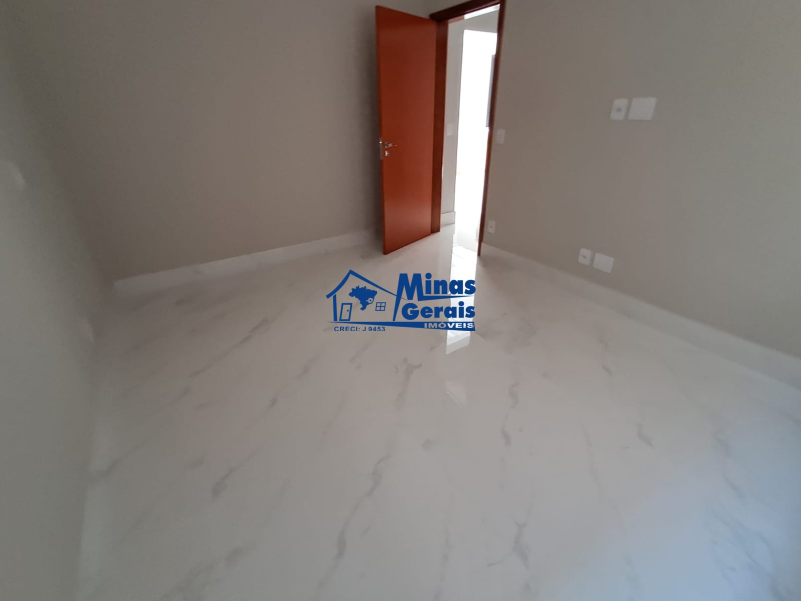 Casa de Condomínio à venda com 4 quartos, 250m² - Foto 20