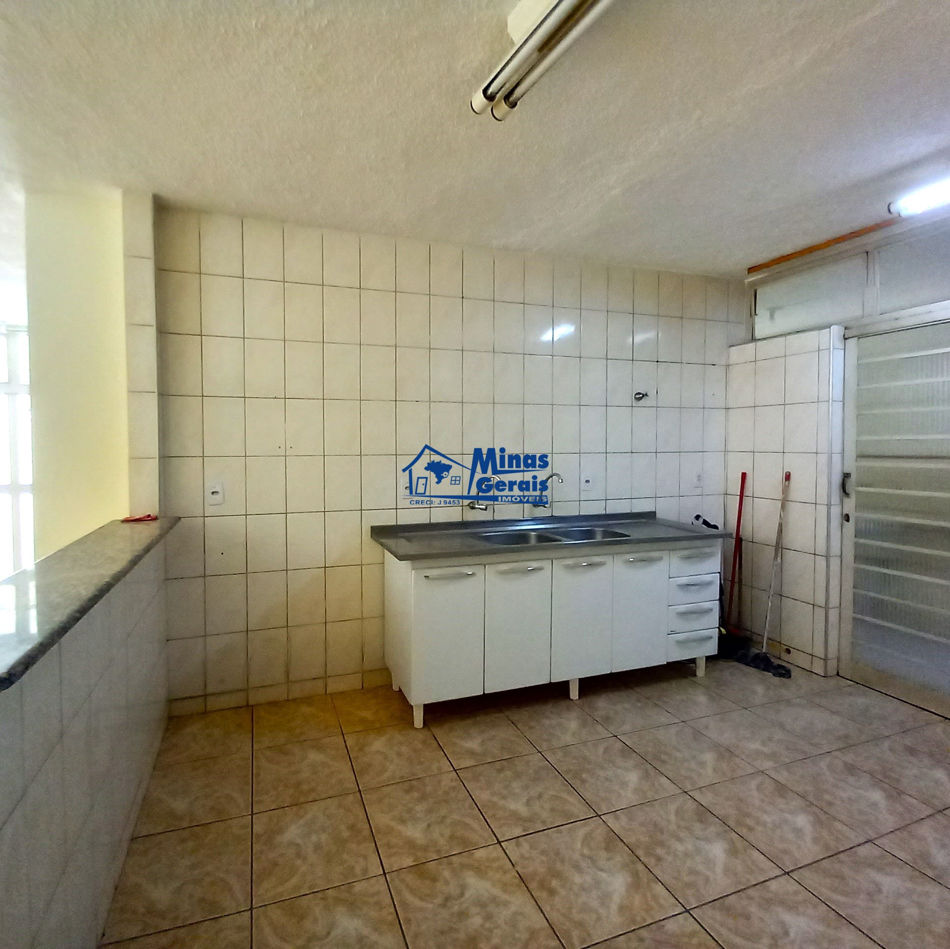 Casa à venda e aluguel com 3 quartos, 179m² - Foto 10