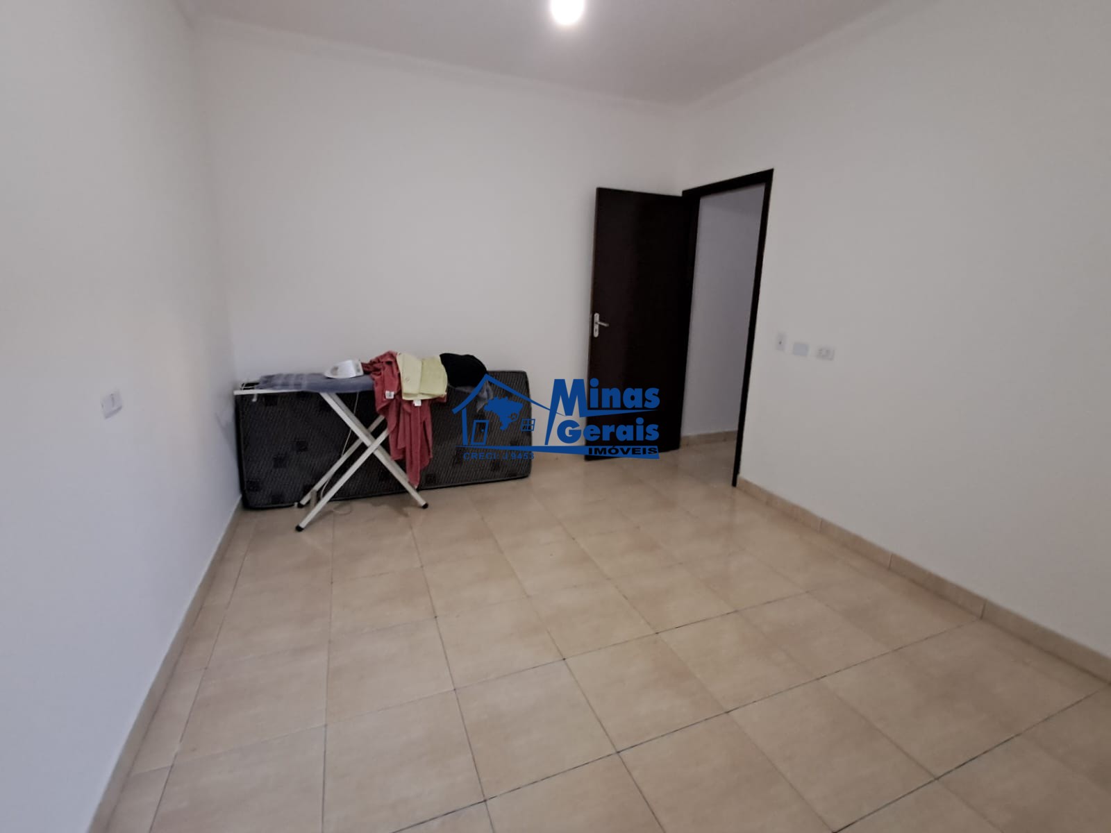 Casa à venda com 3 quartos, 146m² - Foto 6