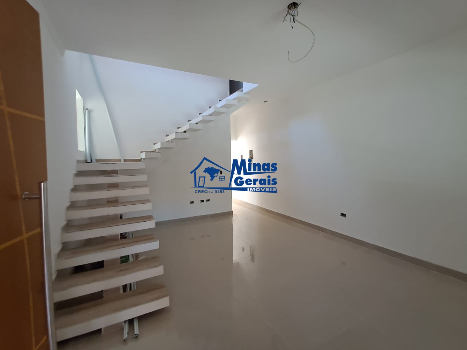 Casa à venda com 3 quartos, 150m² - Foto 9