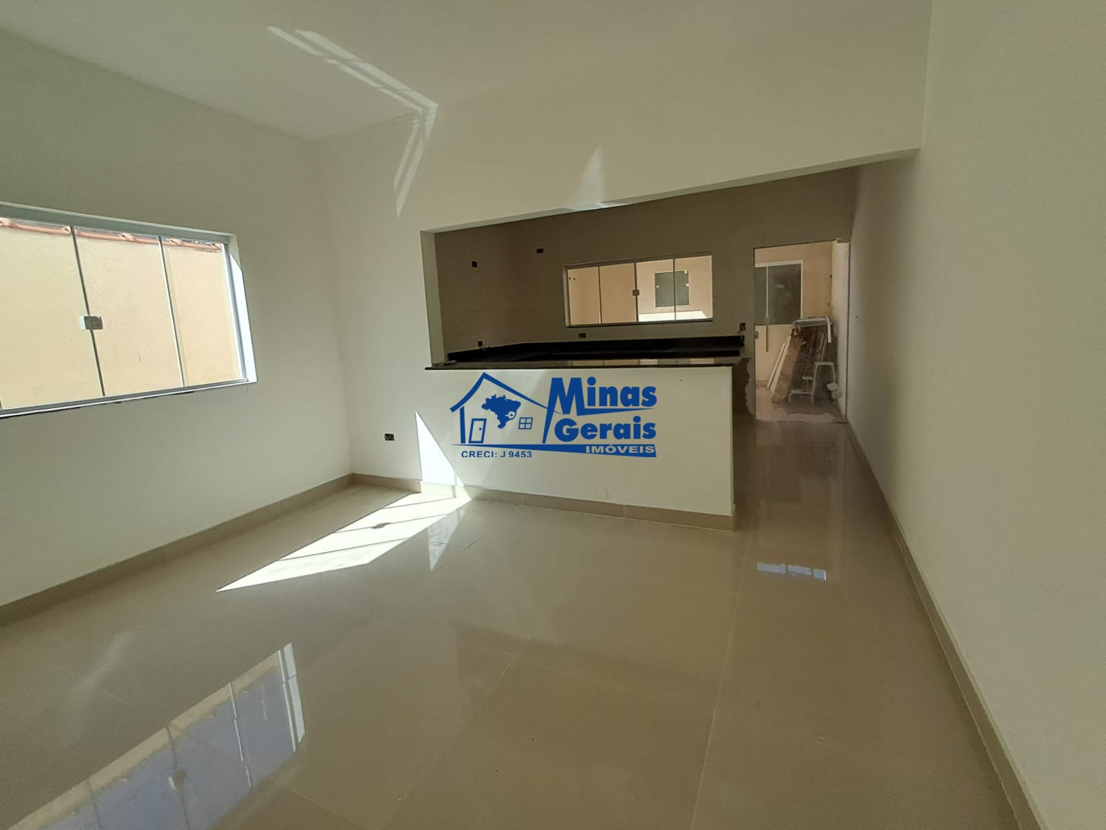 Casa à venda com 3 quartos, 150m² - Foto 4
