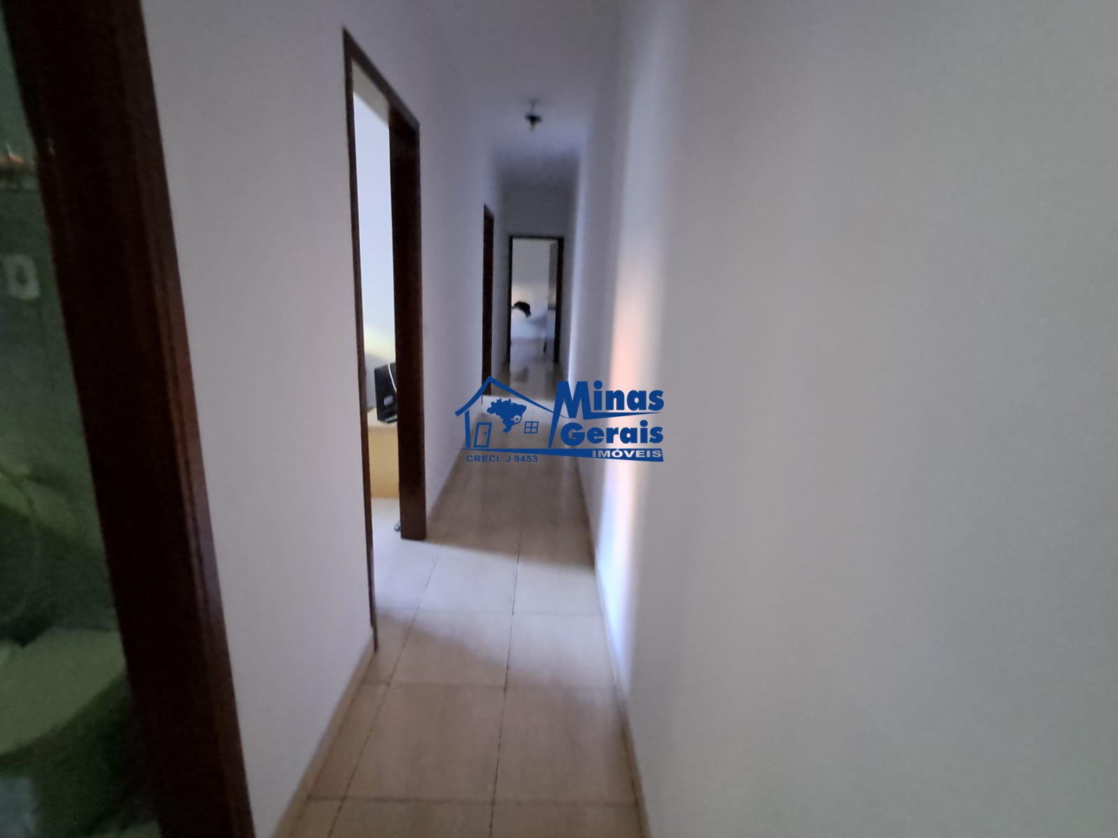 Casa à venda com 3 quartos, 146m² - Foto 4