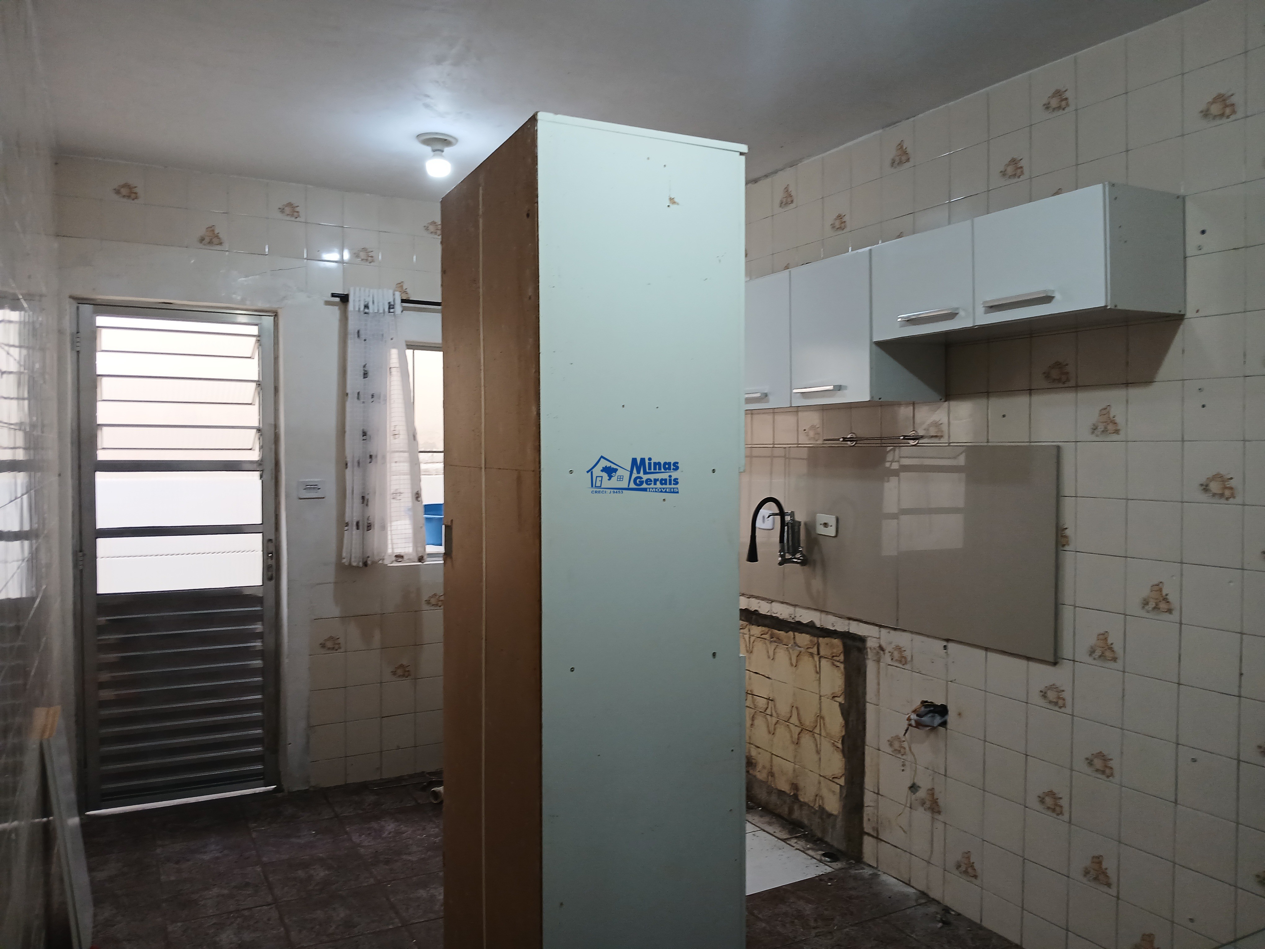Casa à venda com 2 quartos, 140m² - Foto 3