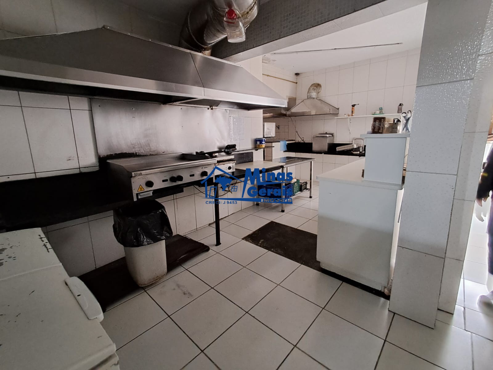 Casa à venda com 3 quartos, 262m² - Foto 6