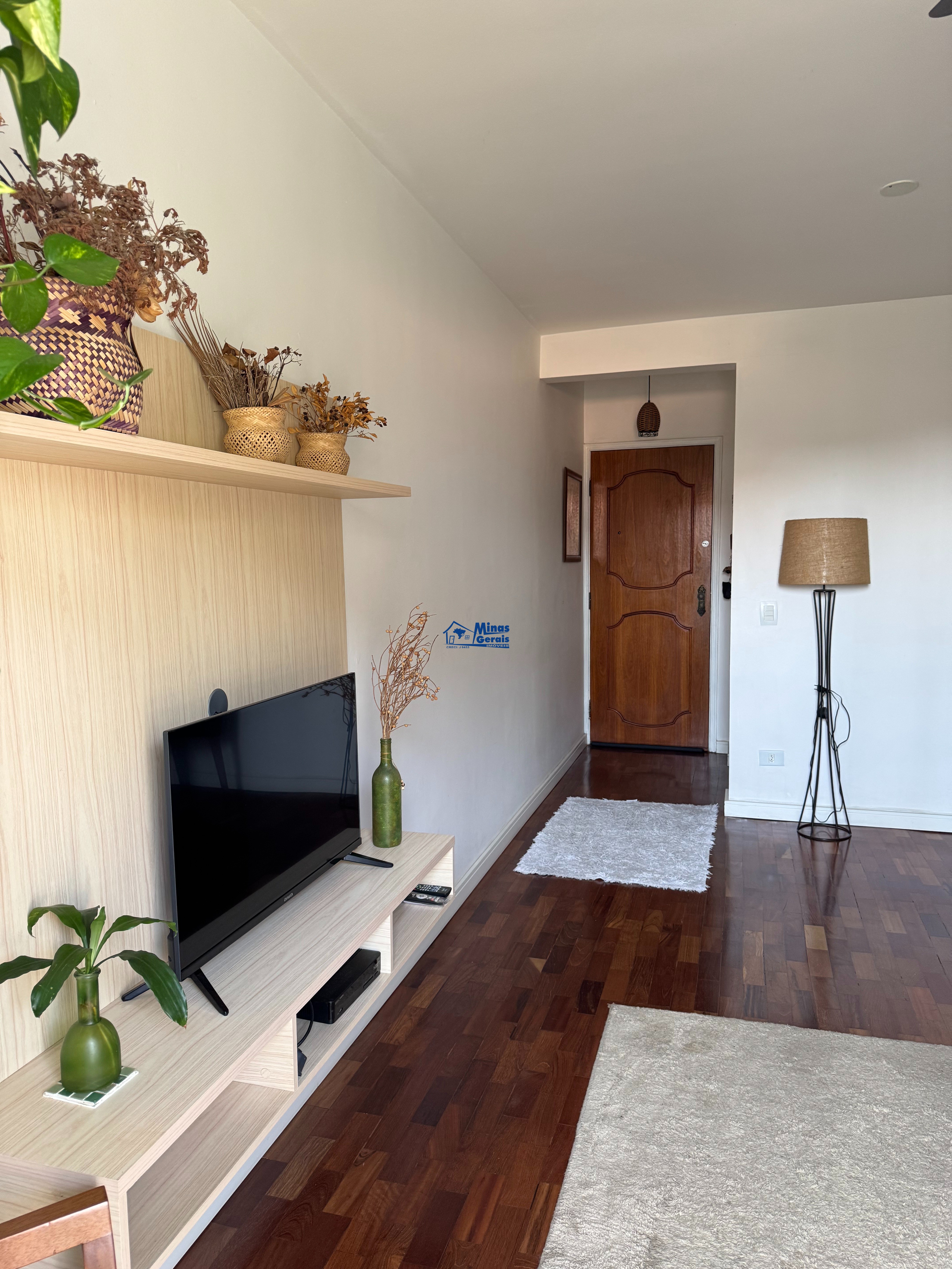 Apartamento à venda com 3 quartos, 75m² - Foto 4
