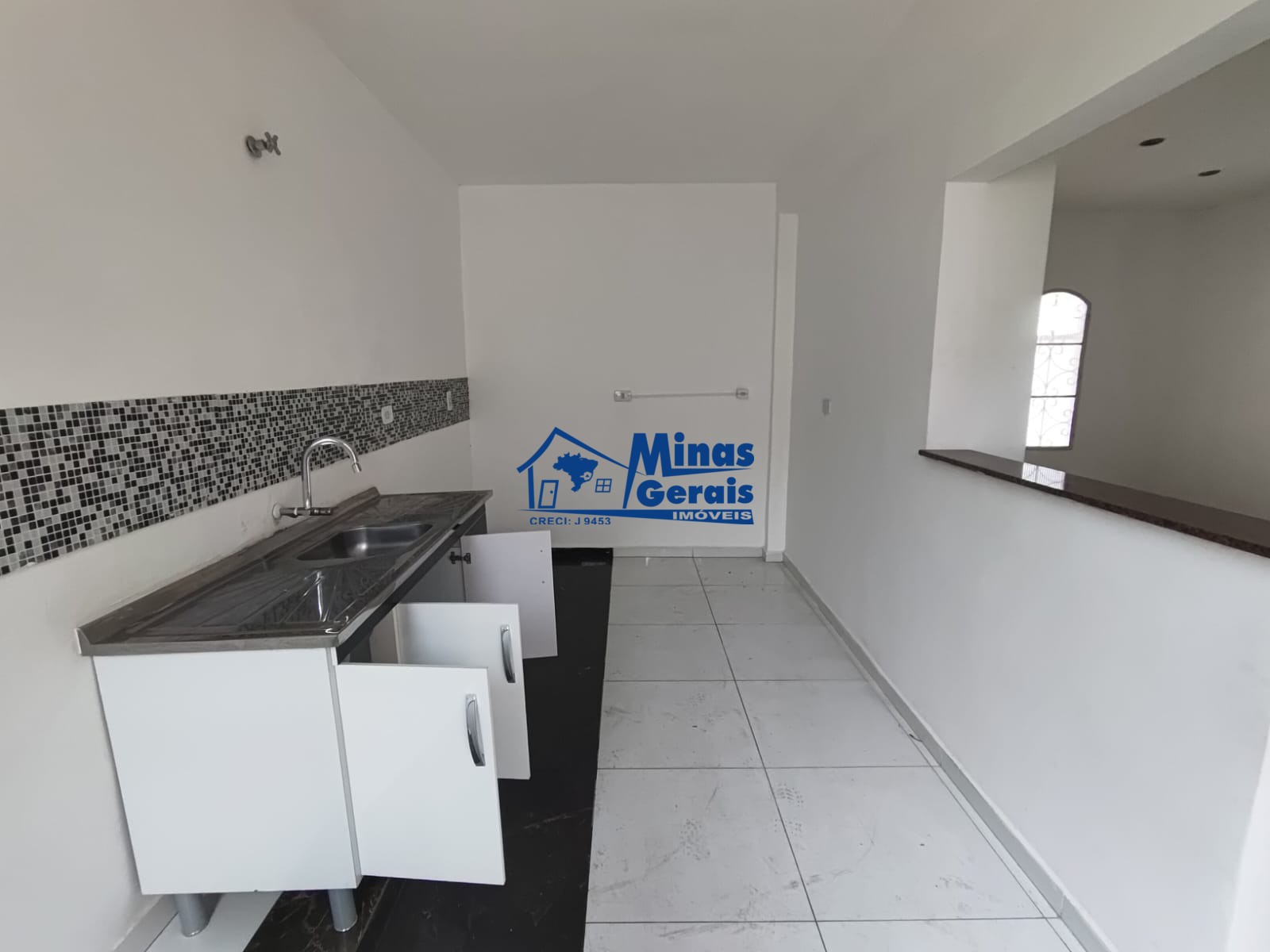 Casa à venda com 4 quartos, 199m² - Foto 13