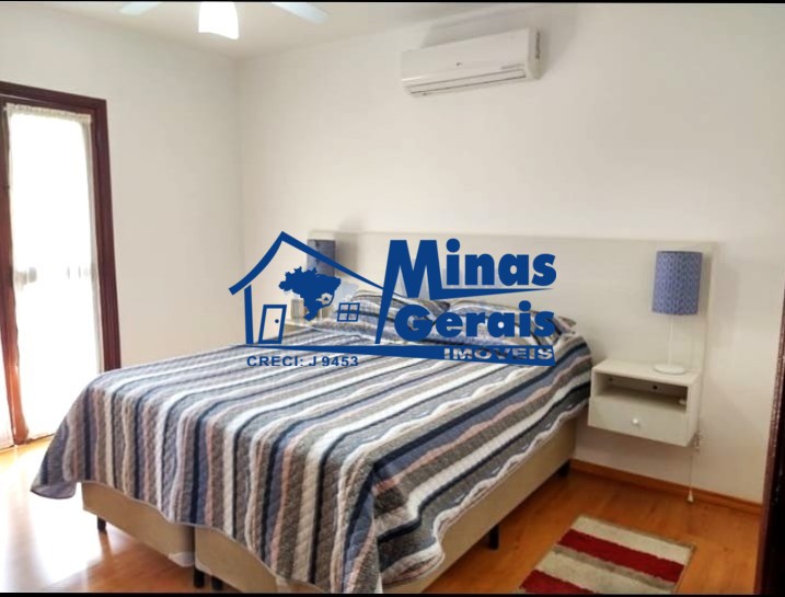 Casa à venda com 5 quartos, 250m² - Foto 8