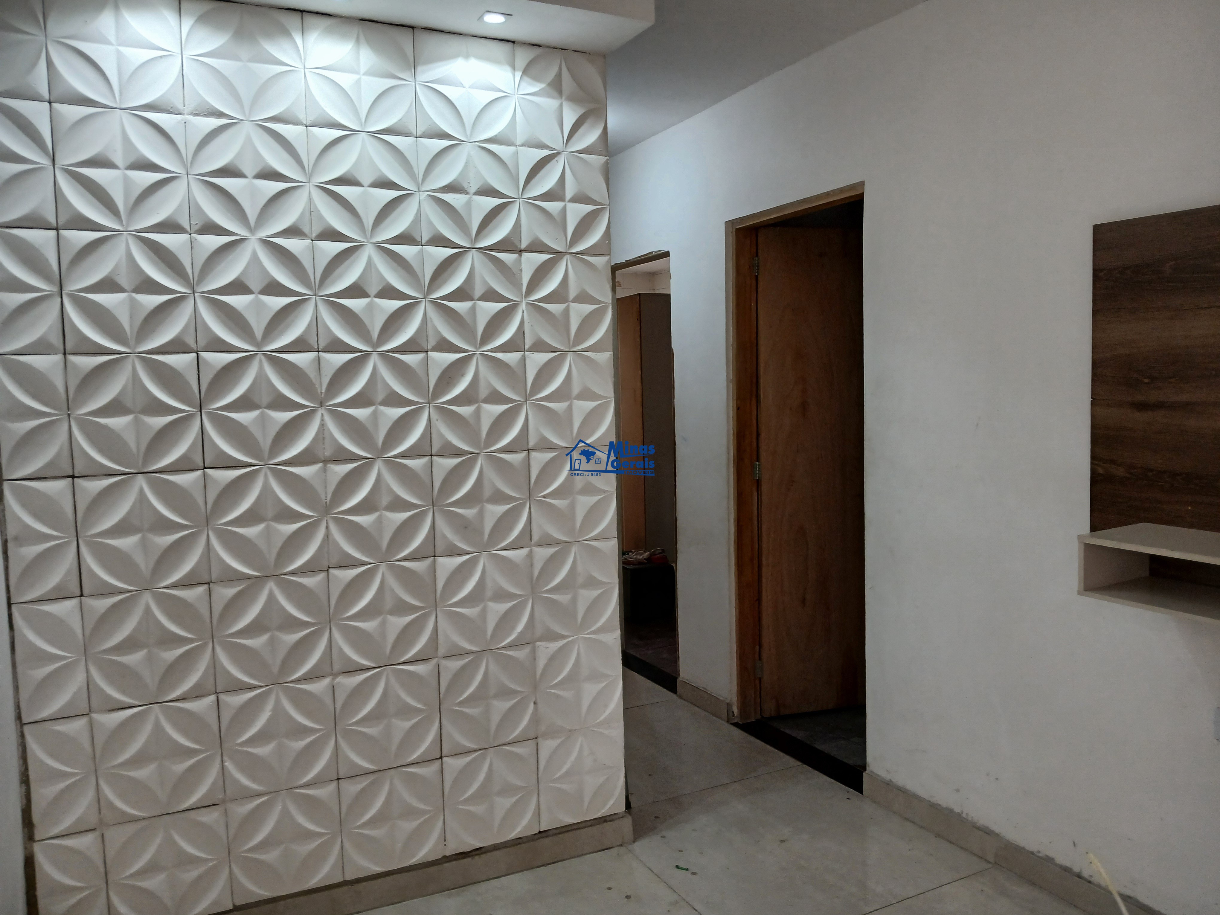 Casa à venda com 2 quartos, 140m² - Foto 1