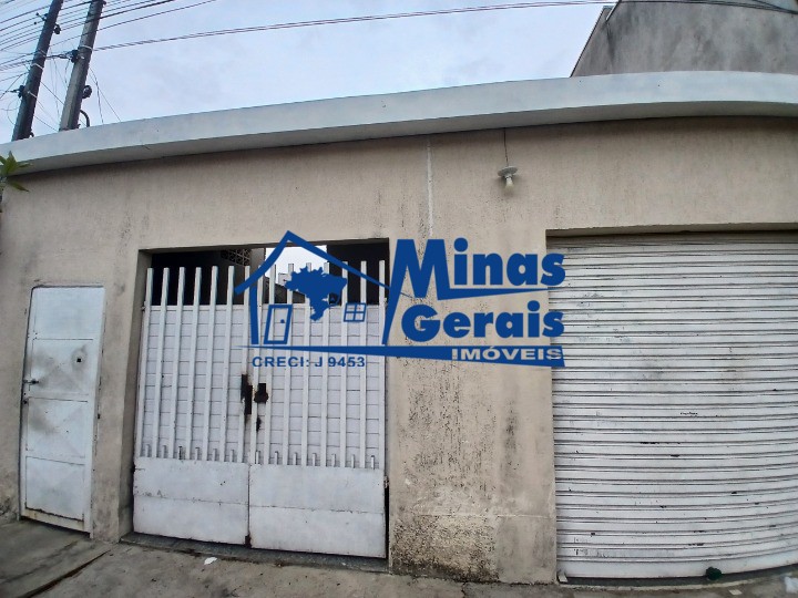 Casa à venda com 2 quartos, 140m² - Foto 2