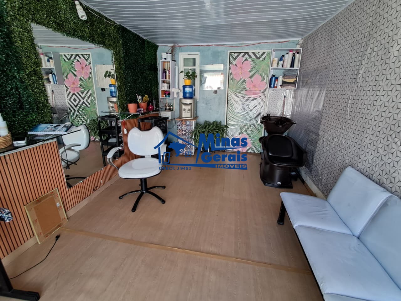 Casa à venda com 3 quartos, 61m² - Foto 2