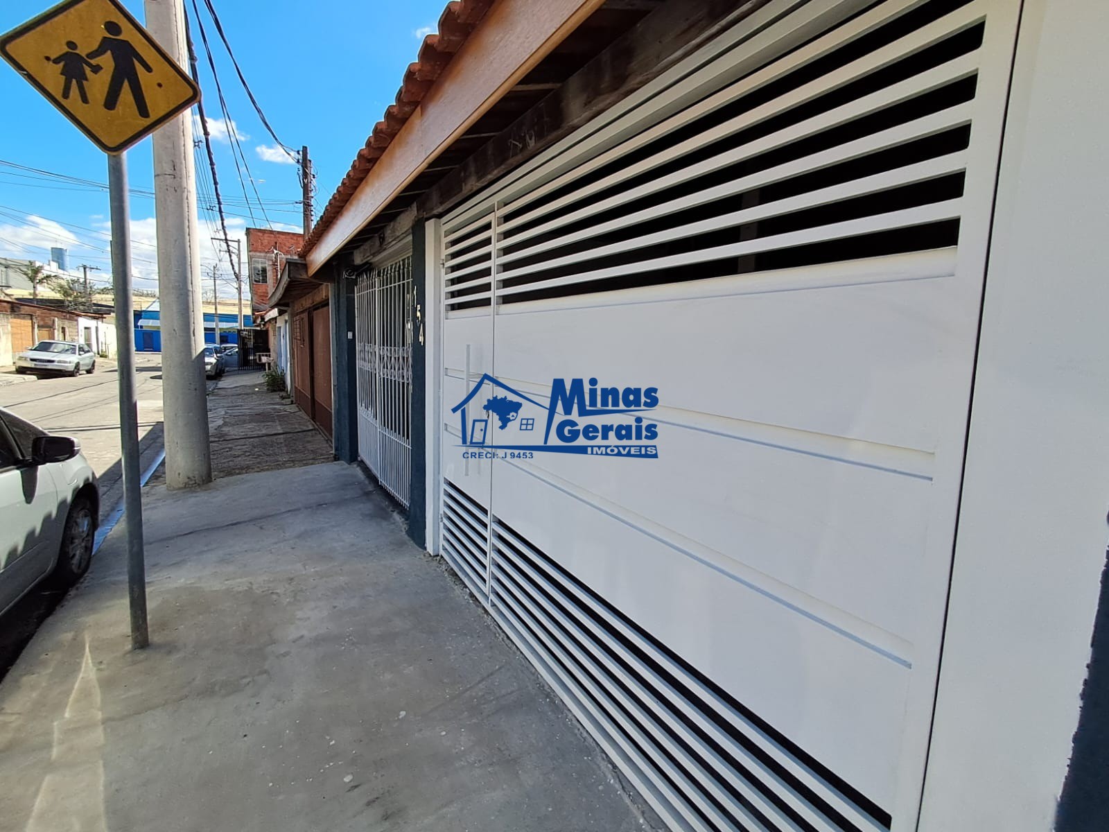 Casa à venda com 3 quartos, 61m² - Foto 1