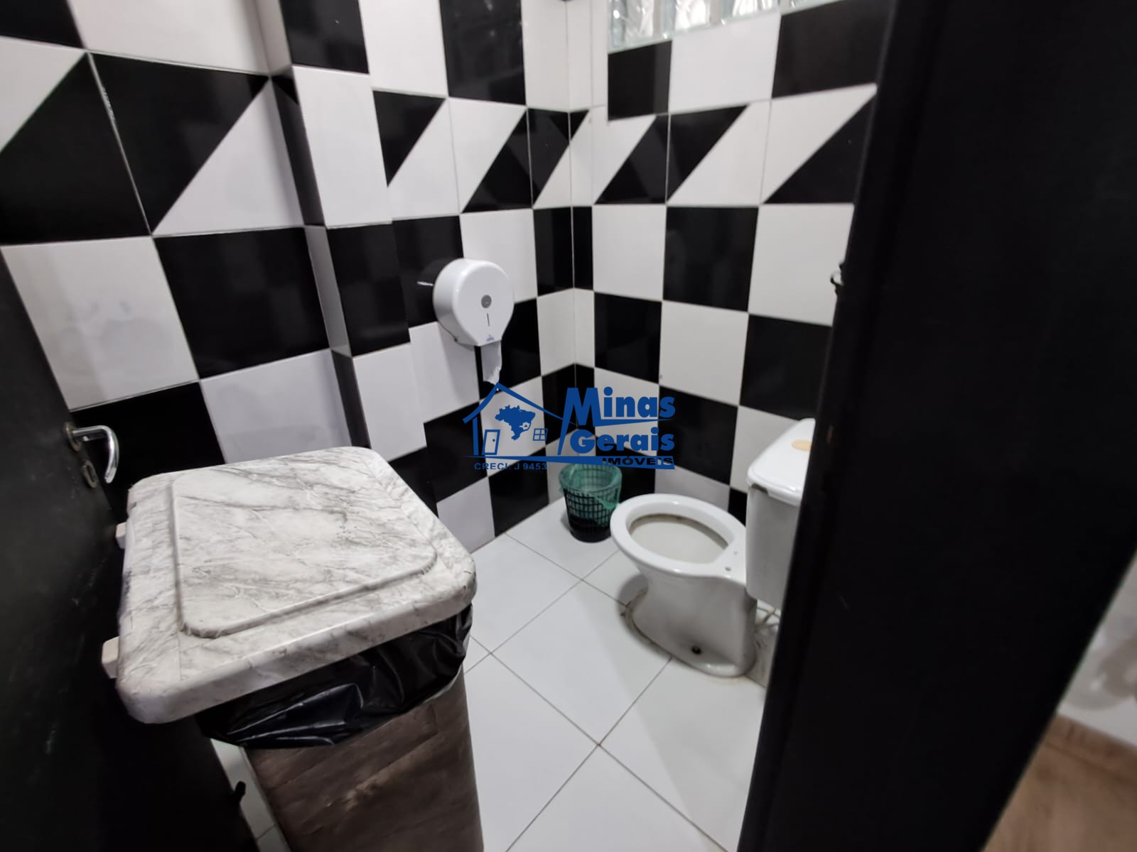 Casa à venda com 3 quartos, 262m² - Foto 20
