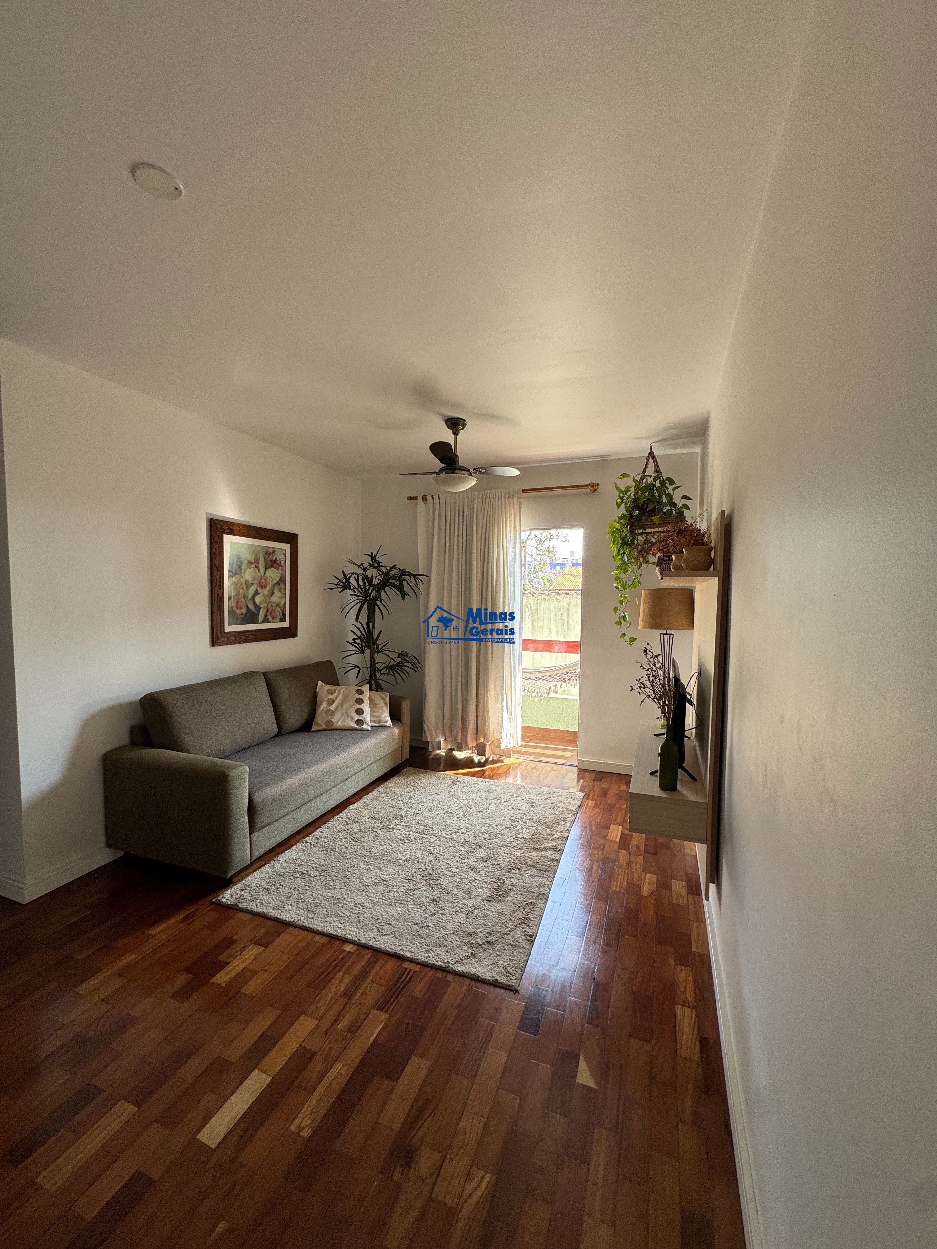 Apartamento à venda com 3 quartos, 75m² - Foto 1
