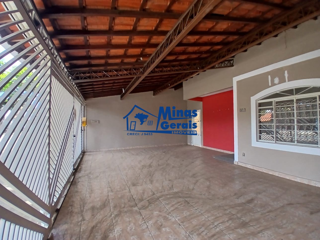 Casa à venda e aluguel com 3 quartos, 203m² - Foto 3