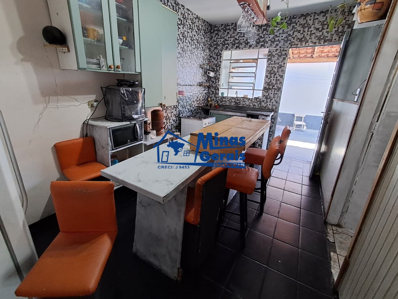 Casa à venda com 3 quartos, 61m² - Foto 4