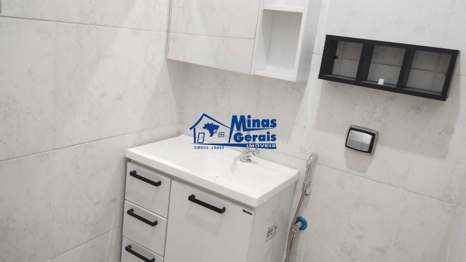 Casa para alugar com 2 quartos, 40m² - Foto 16