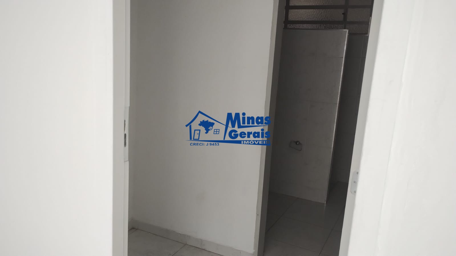 Casa para alugar com 2 quartos, 40m² - Foto 14