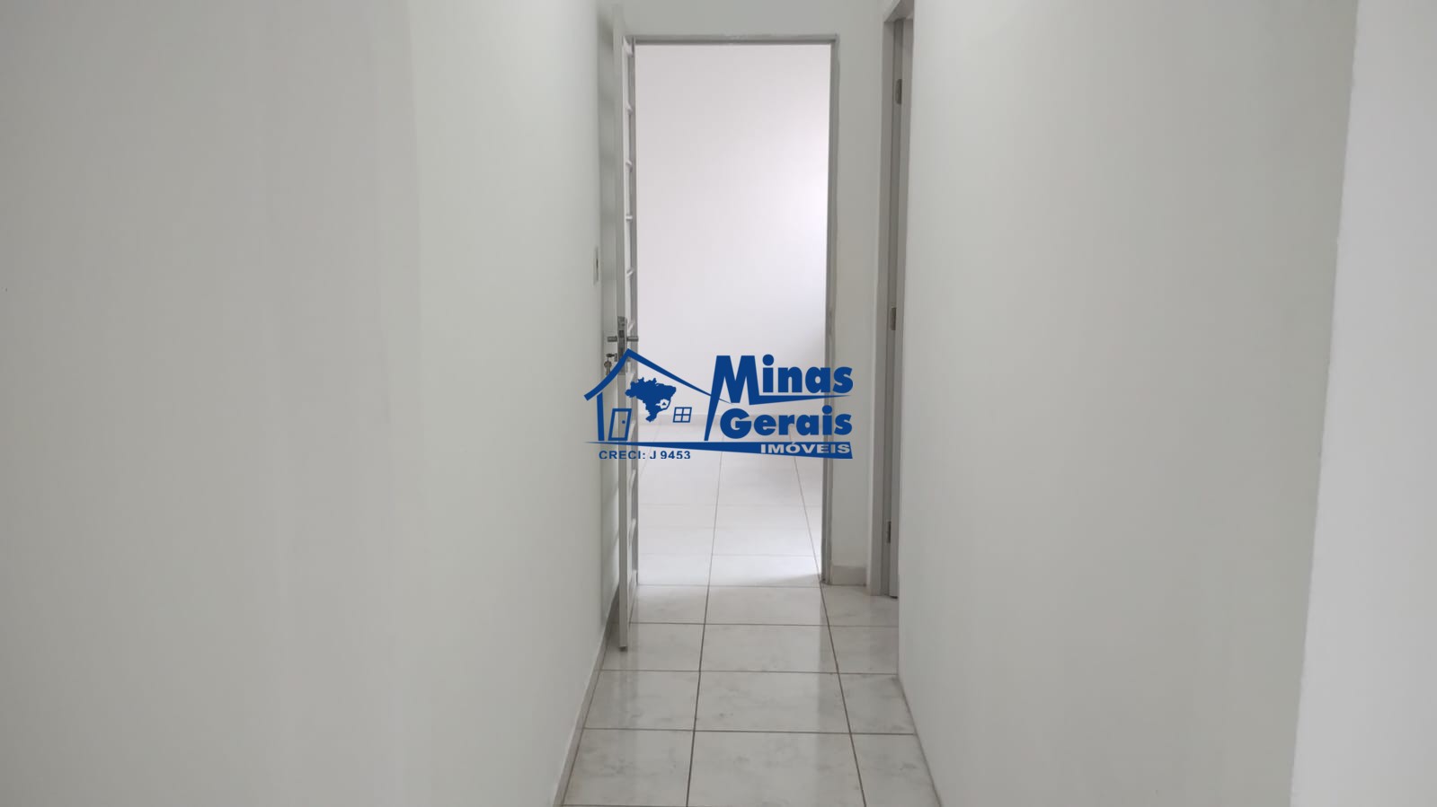 Casa para alugar com 2 quartos, 40m² - Foto 9
