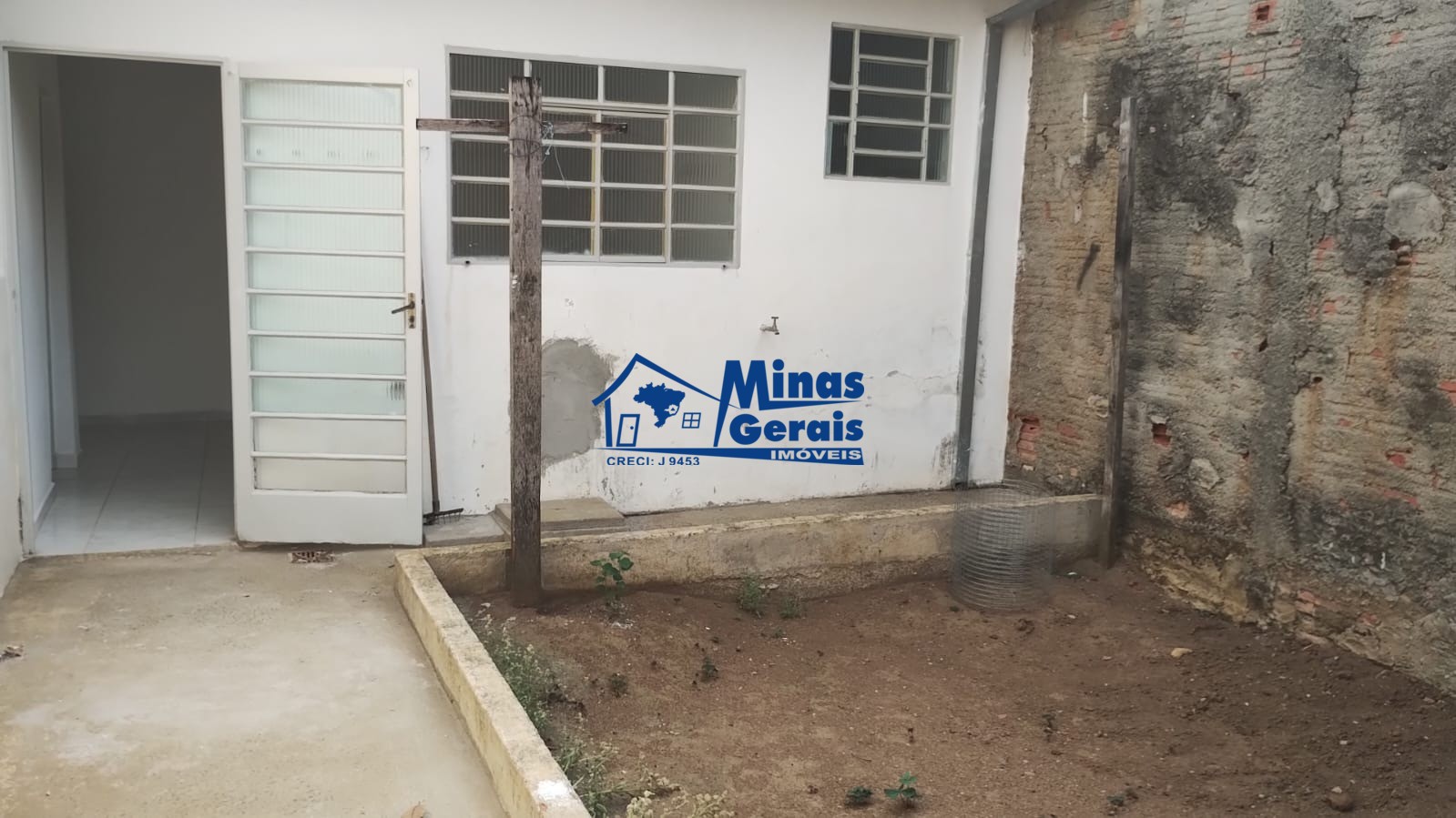 Casa para alugar com 2 quartos, 40m² - Foto 23