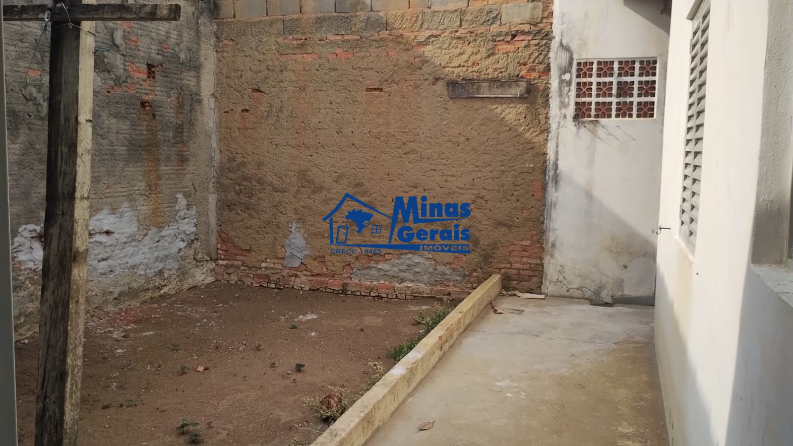 Casa para alugar com 2 quartos, 40m² - Foto 21